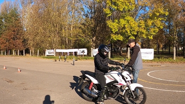 Пробное занятие на мотоцикле